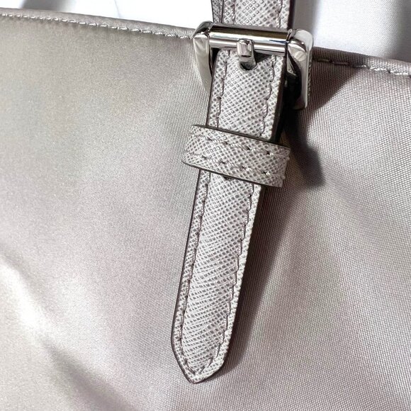 Michael Kors Jet Set Nylon Large Tote/Satchel/Shoulder Purse-Light Gray-Adjust - Picture 10 of 16